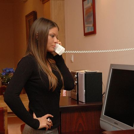 Hotel Tehnograd Kraljevo Exteriör bild